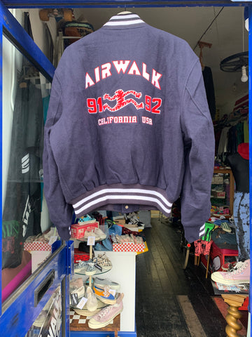 vintage airwalk jacket ~ L