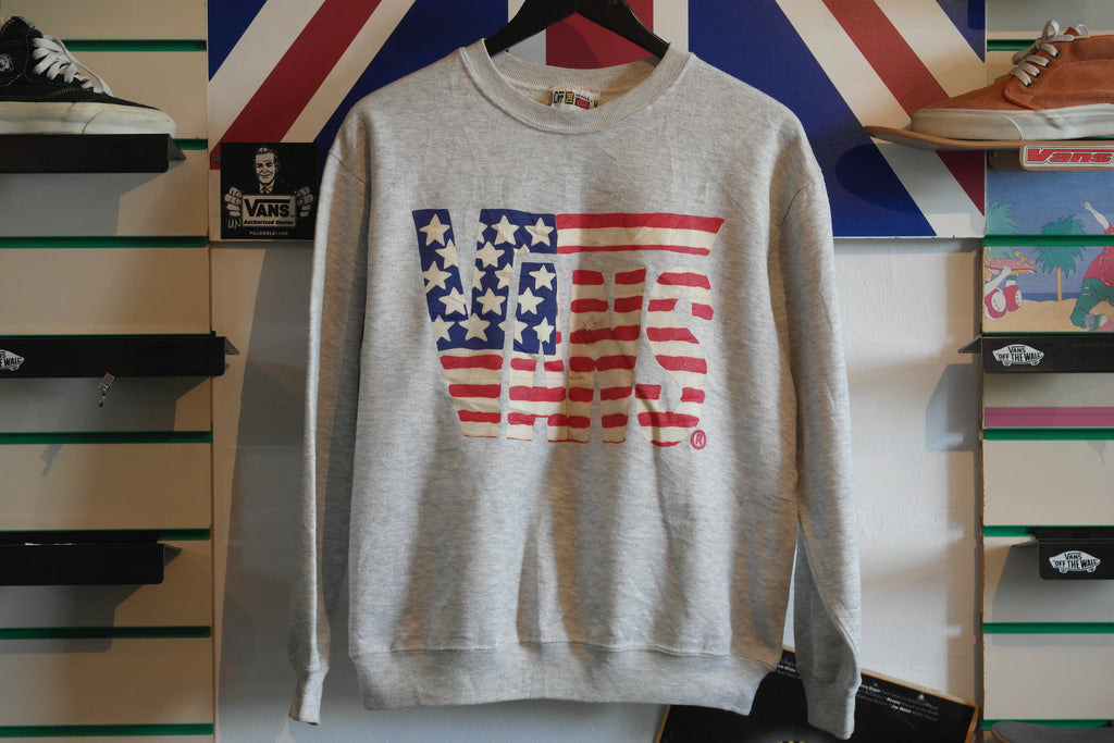 vintage van's usa logo sweatshirt ~ M